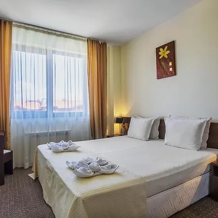 Murite Park 4* Razlog